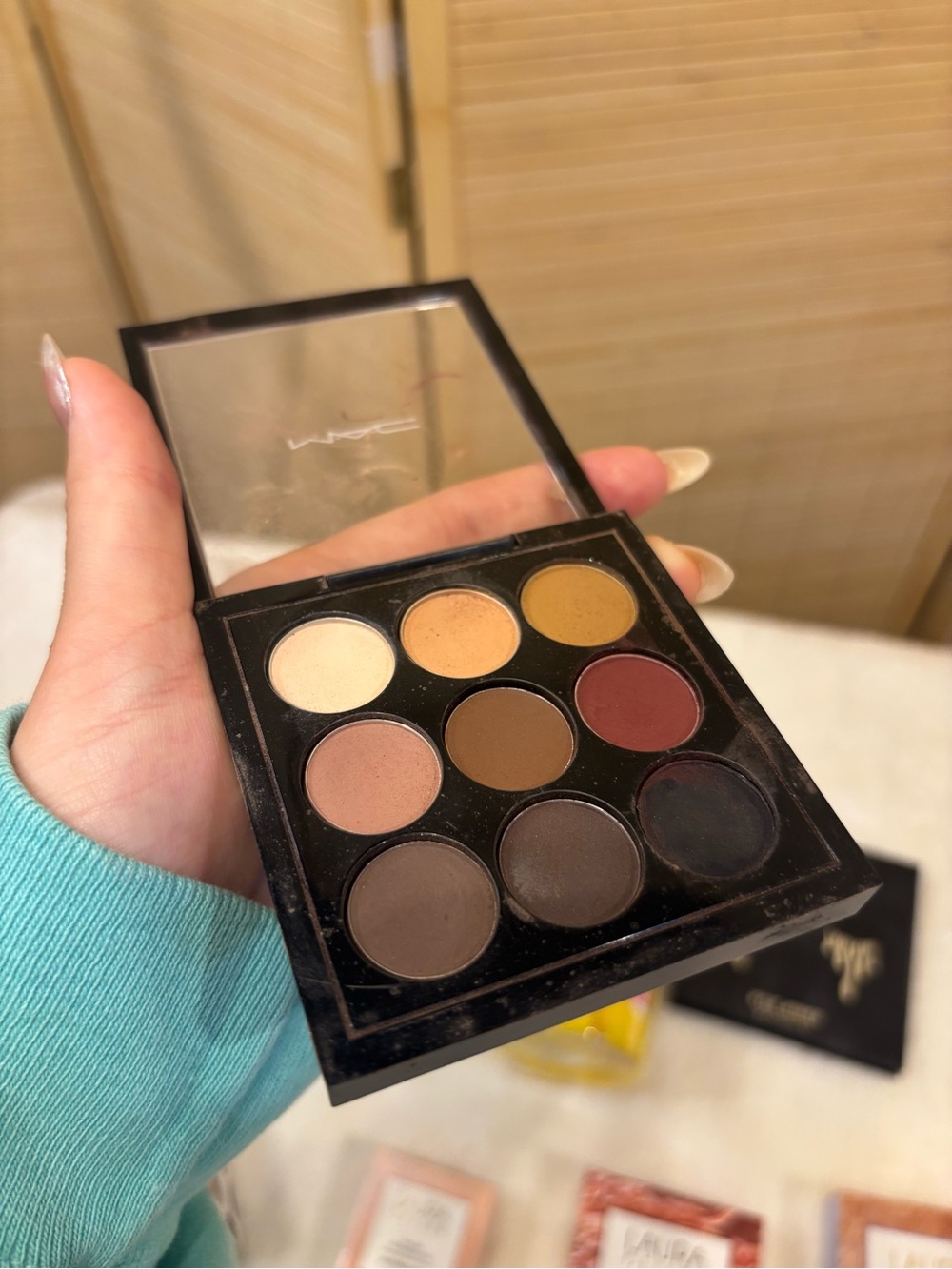 Makeup Bundle - Picture 3 of 4